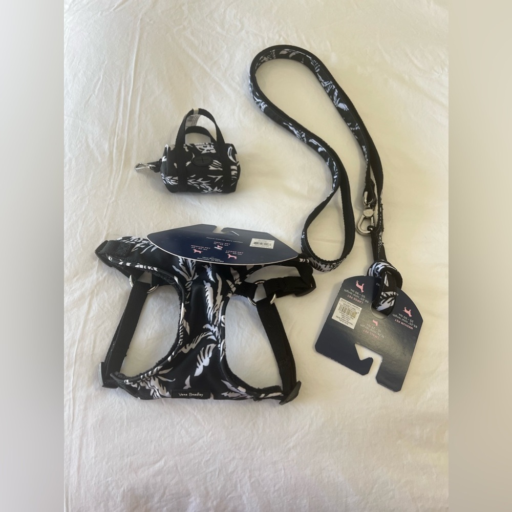 Vera Bradley | SZ Small Harness | Leash | Waste Bag Pouch SET Black White NWT